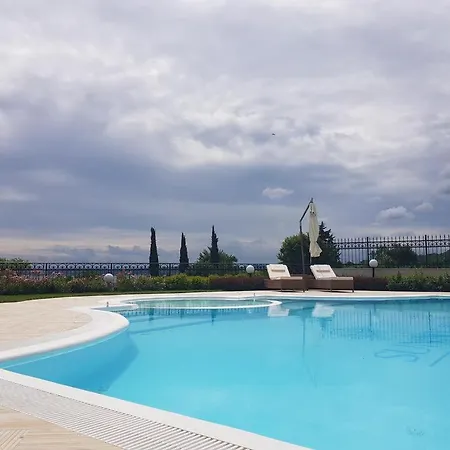 Azur Deluxe * Chernomorets