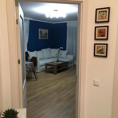 Azur Deluxe Apartment