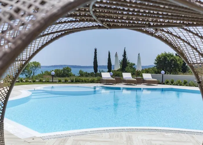 Апартамент Azur Deluxe *